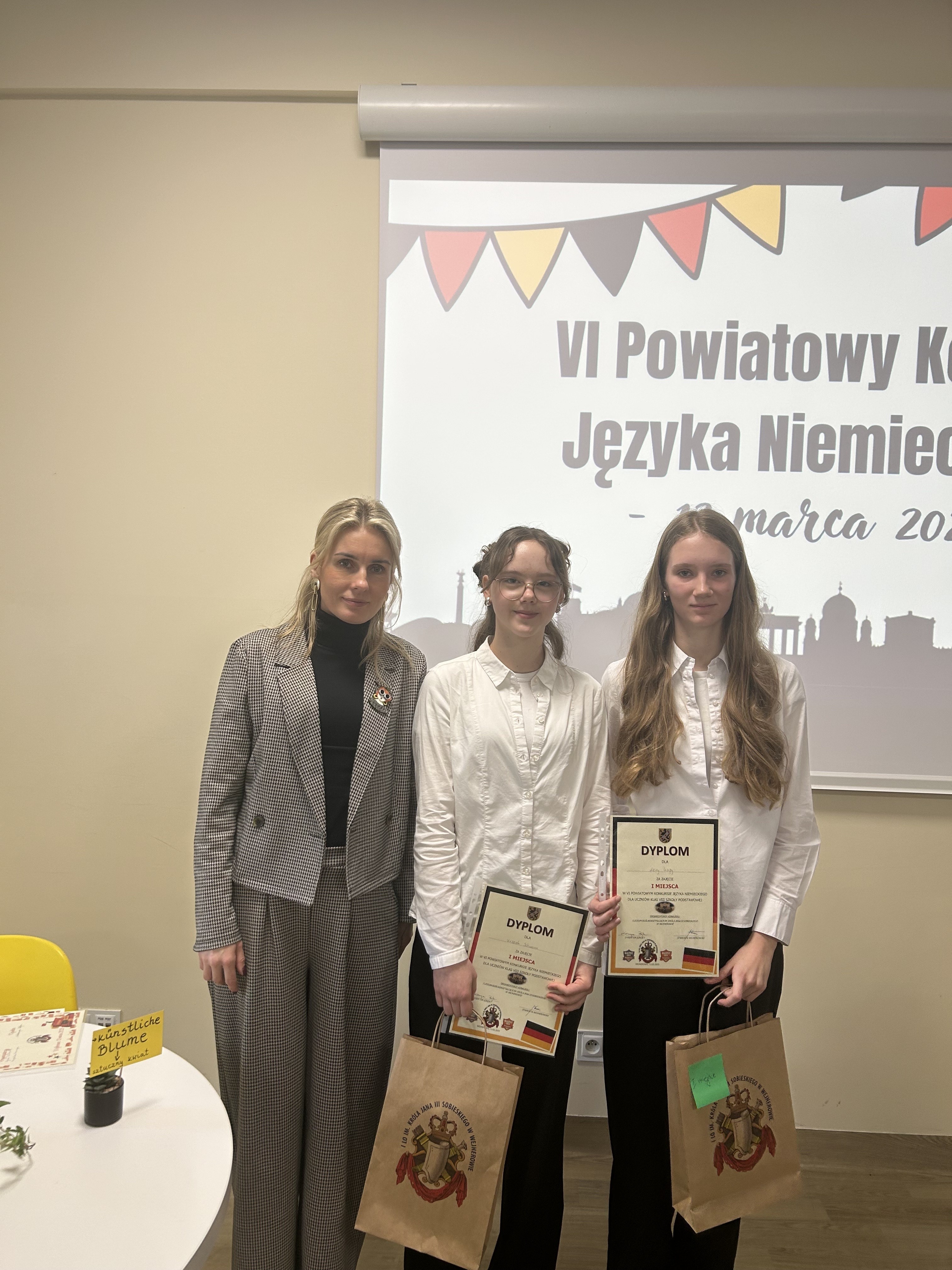 laureatki z opiekunką