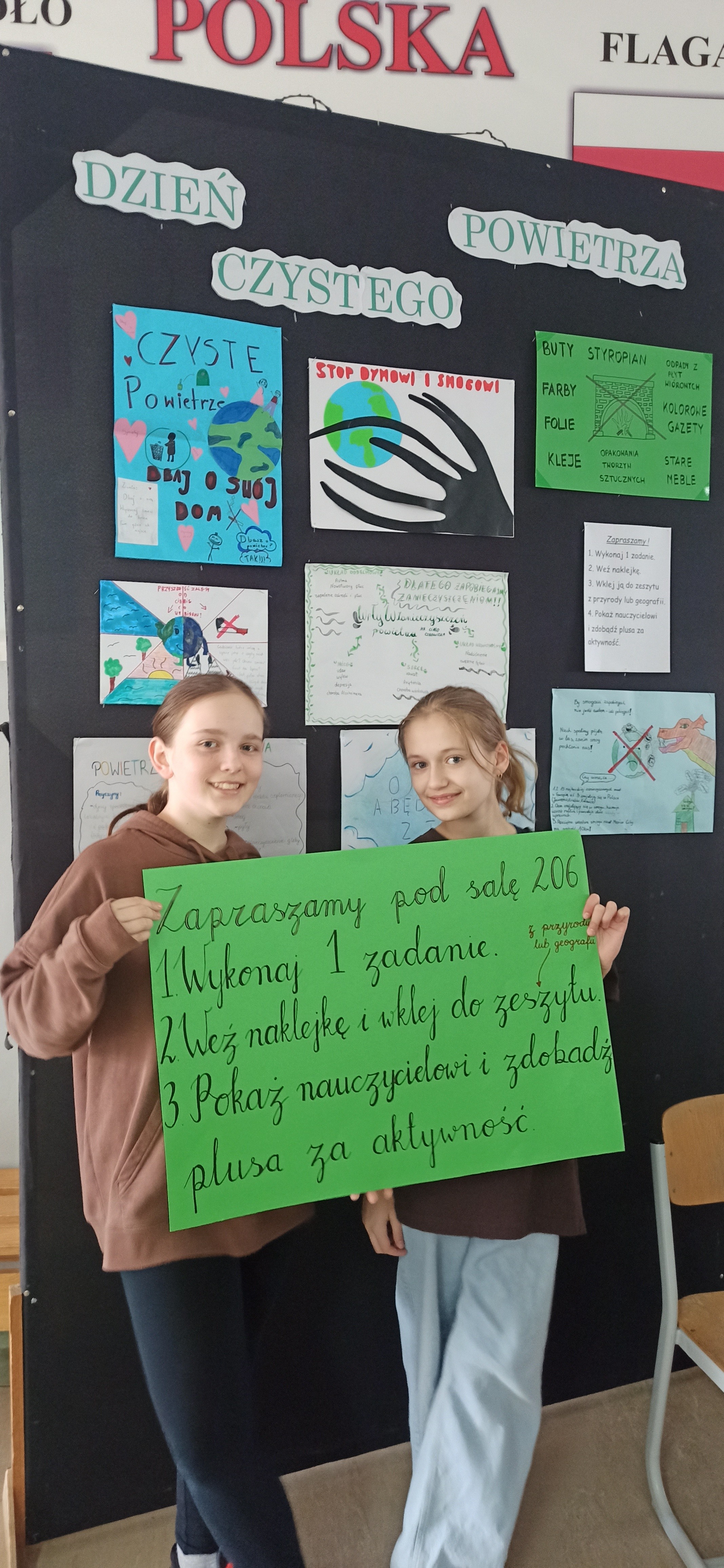 plakaty wykonane przez uczniów